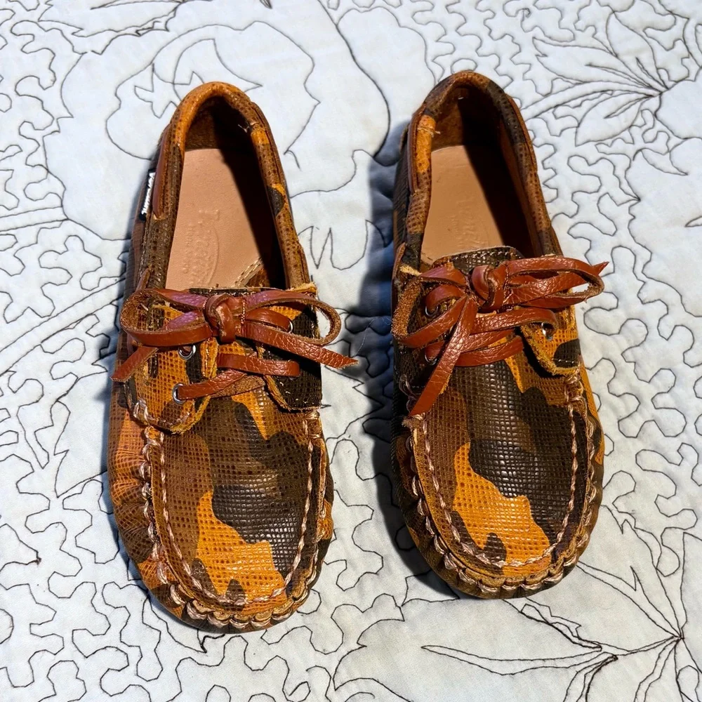 Venettini 55 Scott Boys Camo Leather Moccasin Loafers Euro 24- US 7.5/8 💛